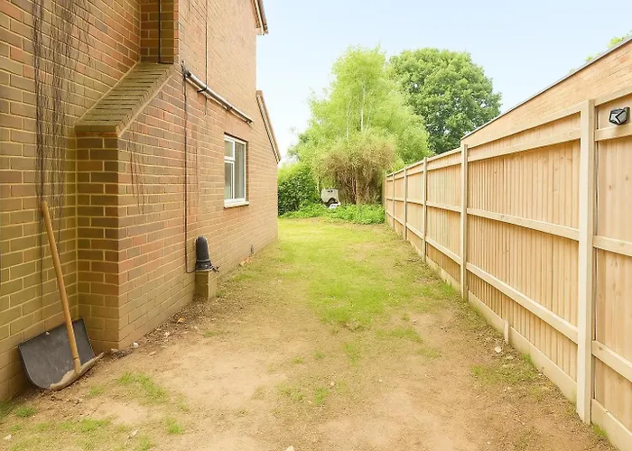 High Trees Guest House Gatwick Horley 